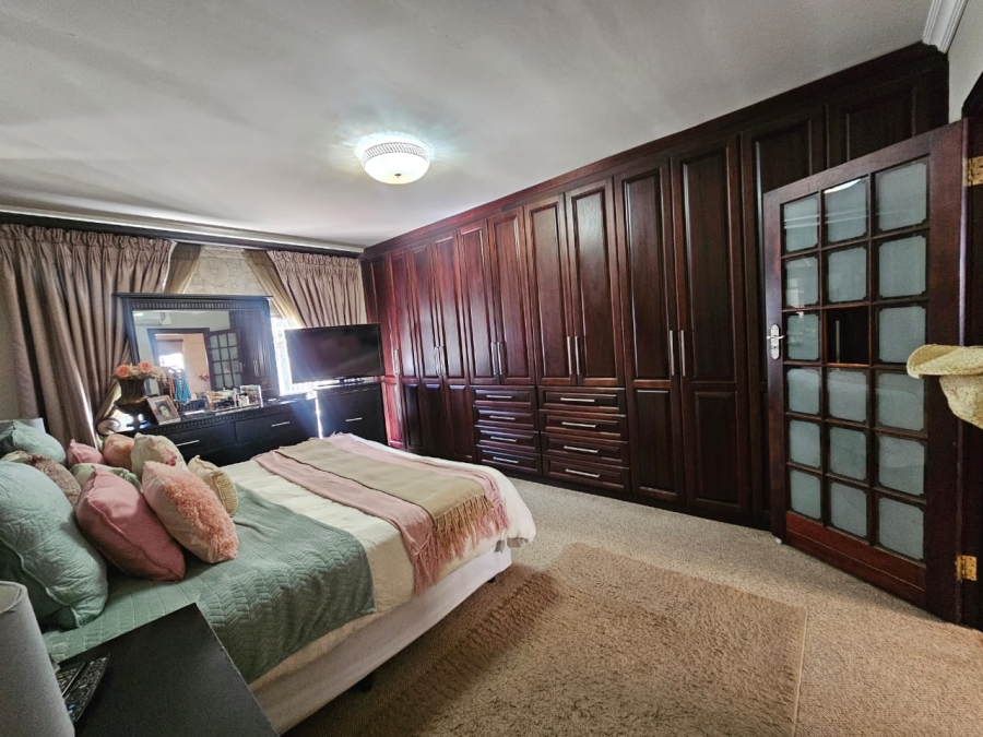 4 Bedroom Property for Sale in Jan Cillierspark Free State